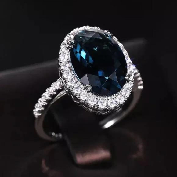 LONDON BLUE 925 STERLING SILVER DIAMOND RING - Picture 3 of 6